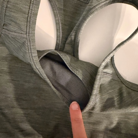 Nike bra w/pocket - Picture 2 of 3